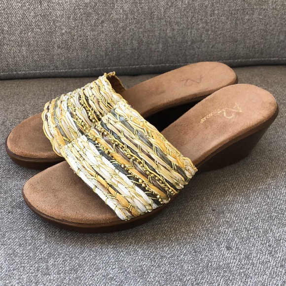 Worn once! - A2 AEROSOLES ‘Say Yes’ Woven Wedge Slide Sandals - Picture 4 of 14